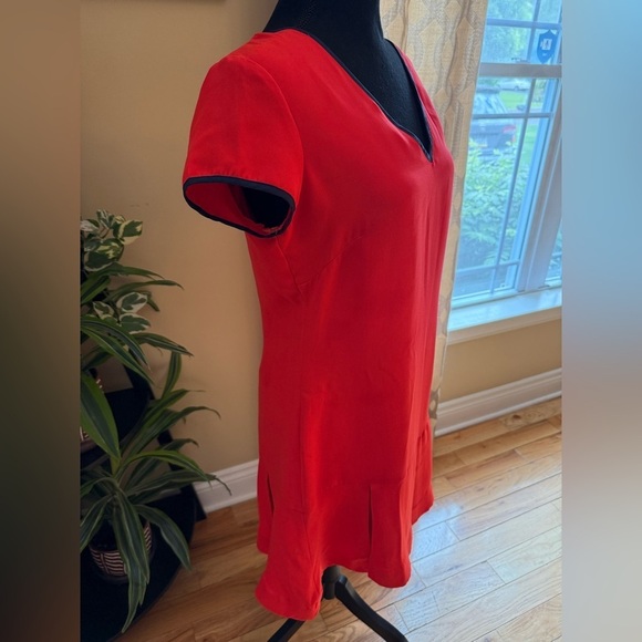Sail to Sable Red/Navy V-Neck Ruffle Dress Women’s Size 6 - Picture 3 of 13